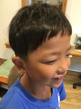 小さな美容室 ハナ(hana) 子供もオシャレにアシンメトリーstyle☆