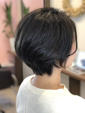 ヘアーズ スケッチ(hair's sketch) 丸みボブ