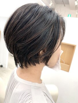 コキュウ(co-kyu) メッシュショートボブやや明るめ