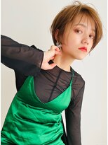 ロイジー(roijir) 表参道roijir 耳掛けサイドパート×ナチュラルヘア