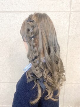 ゴート アミティ(G.O.A.T AMITY) ガーリースタイル/心斎橋/ヘアメ/セットサロン