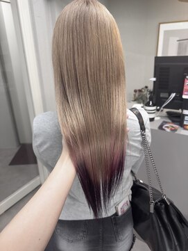 ヌークバイラヴェスト 四日市(neuk by lovest) ベージュ×エンドカラー