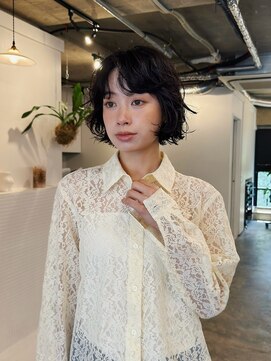 ヒュージ 表参道(huge) ショートボブ/ニュアンスパーマ/顔周りカット/20代30代