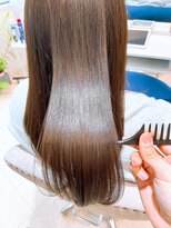 アルブル エト シミー(Arbre et chimie)&nbsp;黒髪/クラゲヘアー/オリーブグレー/小顔/ココアベージュ/東村山