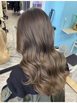 ウル(ulu)&nbsp;グラデーションカラー　グレージュ　透明感カラー名東区