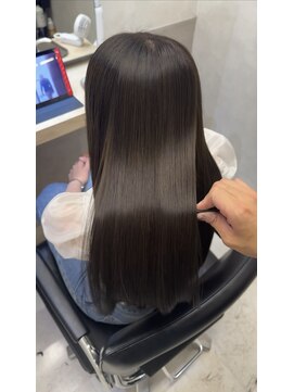 エマノン(EMANON) 福岡天神 髪質改善 17600円 巻ける縮毛矯正 酸性ストレート