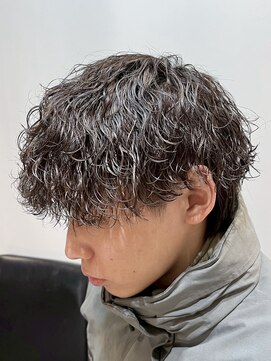 グロップ 町田(GLOP) 動きが出るメンズ波巻きパーマ