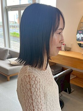 サクヘアー(39 hair) 【167.結べる長さでママにぴったり♪切りっぱなしミディアム】