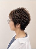 大人女性の立体感ショート