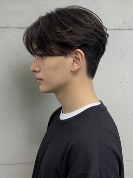 リベル(LIBER) センターパート/襟足あり/八王子/メンズカット/men's