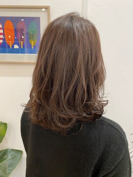 アミトヘアアンドサロン(amito hair&salon) 女性らしく好印象♪キャラメルベージュ/ミディアムレイヤー