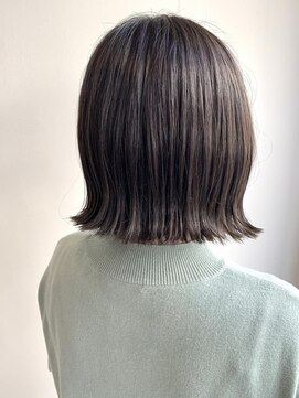 デイリリーバイアメリア 川西店(daylily by Ameria) パッツンボブ/丸本菜津美