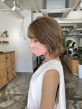 バイマイサイド(BY MY SIDE) 【ウルフカット】ソフトウルフ×Beige