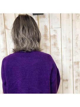 リトル カスカベ(little kasukabe) 切りっぱなしボブ×エアタッチバレイヤージュ