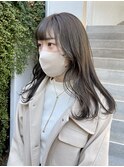 オリーブグレージュ
