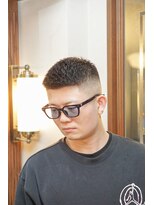 バーバーショップ ダリー(BARBERSHOP DALIE) ハイスキンフェード刈り上げアップバング