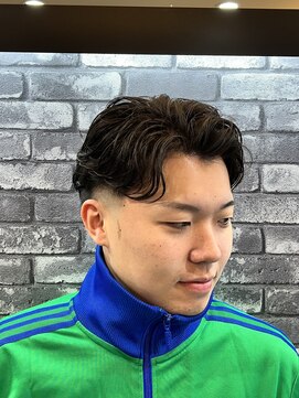 プラウド(PROUD) 6.4ナチュラル/田町/床屋/メンズカット/パーマ/フェード