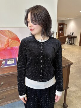 ヘアーアイストゥーレ(HAIR ICI TRE) レイヤーカットくびれヘアチョコレートブラウンブリーチなし