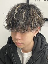 ラヴィズムバイフィフス(LUVISM by fifth)&nbsp;万代波巻きパーマハイライトシャドウパーマツイストパーマウルフ