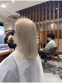 ハイトーン×切りっぱボブ◎柔らかホワイトベージュ