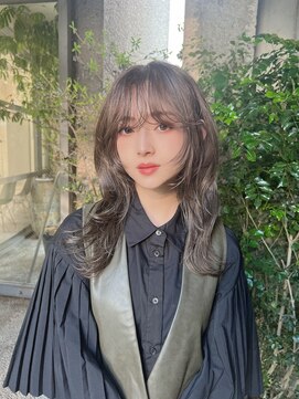 メゾンアクア 表参道(Maison ACQUA) レイヤーカット×オリーブカラー