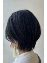 ウェリナ(welina)&nbsp;ブルーブラック☆真似したくなるハンサムショート♪