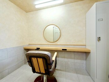 フレームプラス 天王寺あべの店(FRAME+)の写真/【天王寺全席完全個室美容室】贅沢プライベート空間でライフスタイルに合わせたヘアスタイルをご提供♪