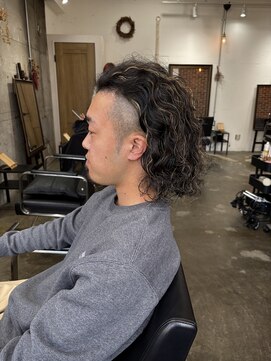 ヴィップルーム(viproom) メンズツーブロックメンズパーマ爽やかメンズショートパーマ