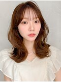 うるツヤ斜めバングくびれヘア美髪ダークブルー薄めバング