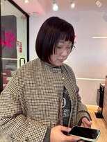 シーン バイ ラッド(SCENE by RAD) 自然なレイヤー入りショートボブで顔まわり小顔盛り大人可愛い