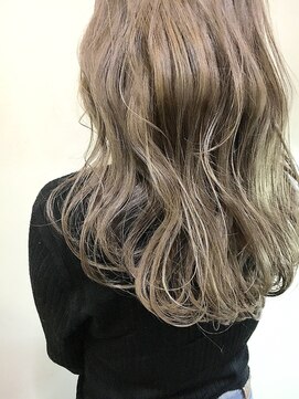 クラン(clan) プラチナベージュ*