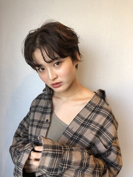 リラ バイ クオーレ(LIRA by CUORE) ハンサムショート