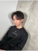 センターパート×ナチュラル×ショートウルフ