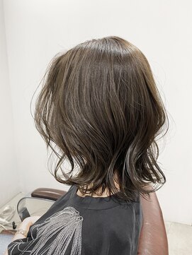 サルファ ヘアデザイン 名古屋 丸の内(S.ALPHA HAIR DESIGN) 柔らかグレージュカラー×外はねミディアム