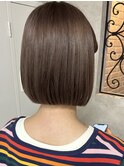 イメチェンヘアスタイルホワイトブロンド外ハネボブ美髪のススメ