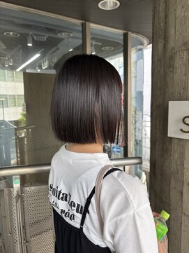 シー 柏(sii.) ぱつっとボブ/暗髪透明感カラー/柏