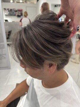 バース 梅田中崎町店(BIRTH) グレイカラーダブルカラー金髪