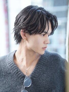 アルファ 新宿(alpha) フェザーパーマ/ブルーブラック/刈り上げセンターパート[新宿]