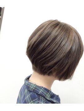 ソワンドゥブレス 大日店 (soin de brace) ○グレージュ×ショートボブ