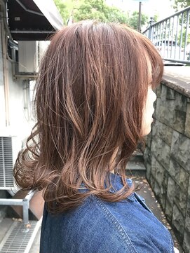 ワンバイワン(ONE BY ONE) アッシュベージュ外はね