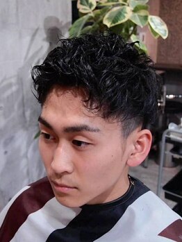 バーバーショップ カルペディエム(BARBERSHOP Carpediem)の写真/【その日を楽しめ★】オンでもオフでもしっかりと決まる“大人の男性”のヘアスタイルを。