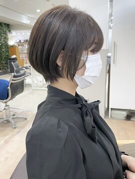 オウル(Owll) 【Owll】小顔バングマッシュショート　グレージュカラー