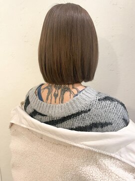 セルカ 新宿(CERCA) サンドベージュカラー［CERCA新宿/新宿西口］