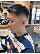 フリーク バーバーショップ 都島店(FREAK BARBER SHOP) フェザーアップスキンフェード