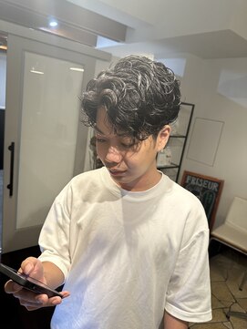 フリーゼアコマキ(FRISEUR) ツーブロックパーマ