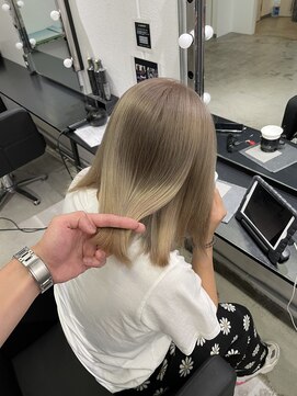 キング 高槻(K!ng) 縮毛矯正髪質改善ハイライトレイヤーカット高槻美容室エクステ
