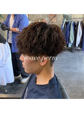 クロー(CROW) 波巻きパーマ