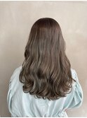 韓国風透明感グレージュ×ゆるふわセミロング