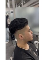 クロムトウキョウ ザ バーバー ネオン 新宿店(CHROM TOKYO the Barber ne/on) オールバックパーマ