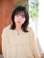 キネン バイ ツリー 宇都宮(kinen by tree)&nbsp;黒髪ミディアムウルフレイヤーダークアッシュのくびれ